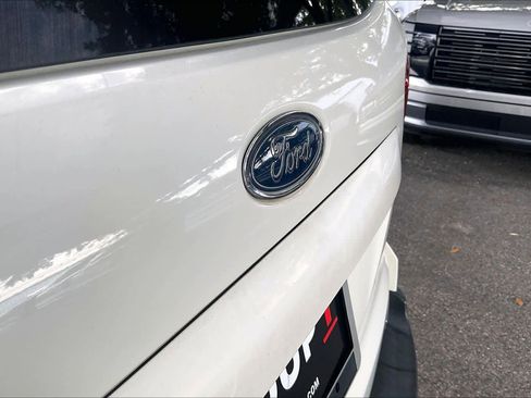 Used 2018 Ford EcoSport SE FWD image 31