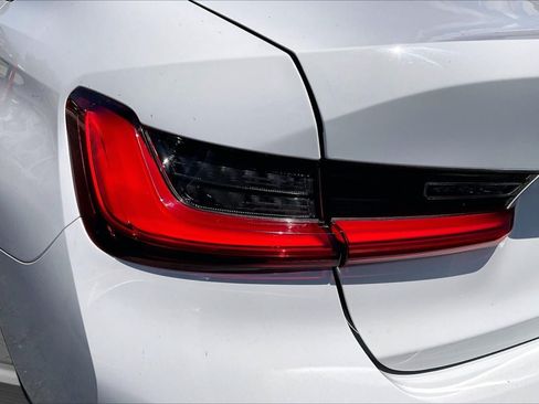 Used 2019 BMW 330i Sedan w/ Driving Assistance Package RWD image 30