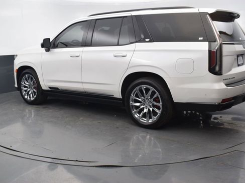 Used 2021 Cadillac Escalade Sport w/ Driver Assist Tech Package AWD/4WD image 4