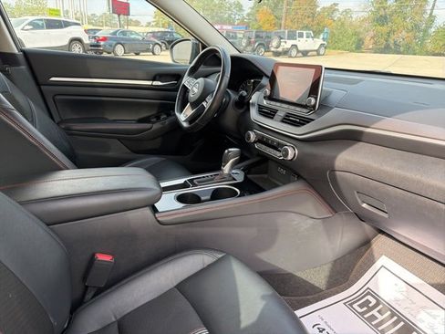 Used 2024 Nissan Altima 2.5 SR image 27