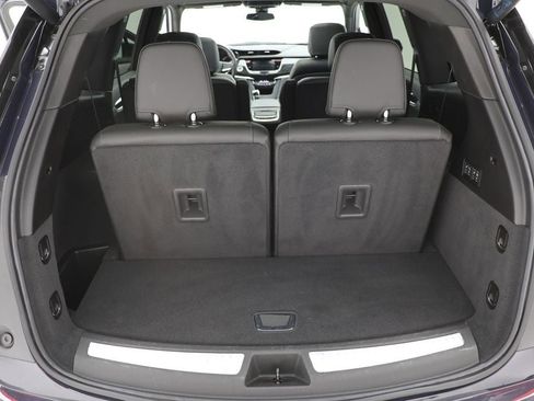 Used 2025 Cadillac XT6 Premium Luxury image 31