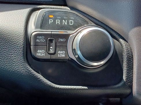 Used 2020 RAM 1500 Big Horn AWD/4WD image 25