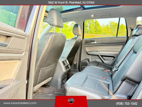 Used 2021 Volkswagen Atlas SE w/ Panoramic Sunroof Package AWD/4WD image 33