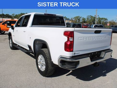 Used 2023 Chevrolet Silverado 2500 LT AWD/4WD image 8