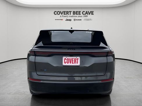 Used 2024 Jeep Wagoneer Launch Edition image 8