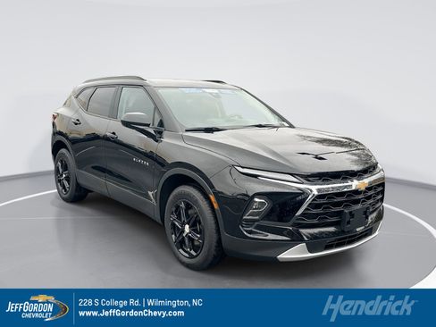 Certified 2023 Chevrolet Blazer LT w/ Convenience Package image 1