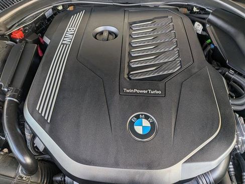 Used 2022 BMW 740i xDrive w/ M Sport Package AWD/4WD image 24