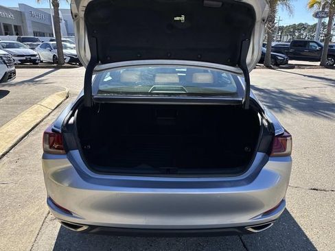 Used 2022 Lexus ES 350 w/ Premium Package image 6