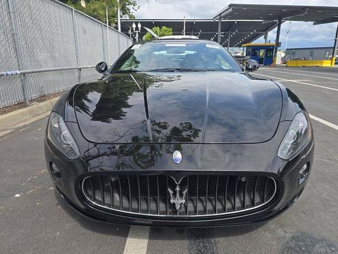 Used 2011 Maserati GranTurismo Convertible RWD image 2
