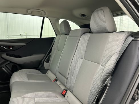 Used 2023 Subaru Outback Premium AWD/4WD image 30