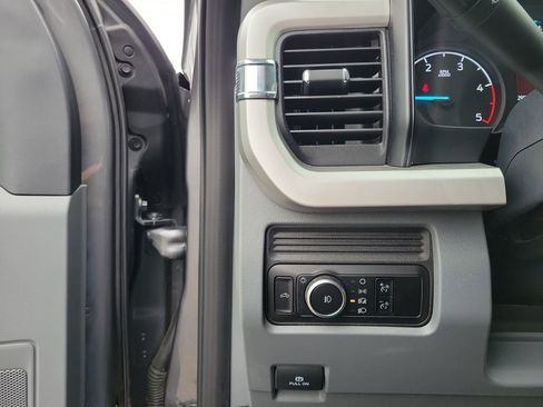 Certified 2025 Ford F250 XLT image 21