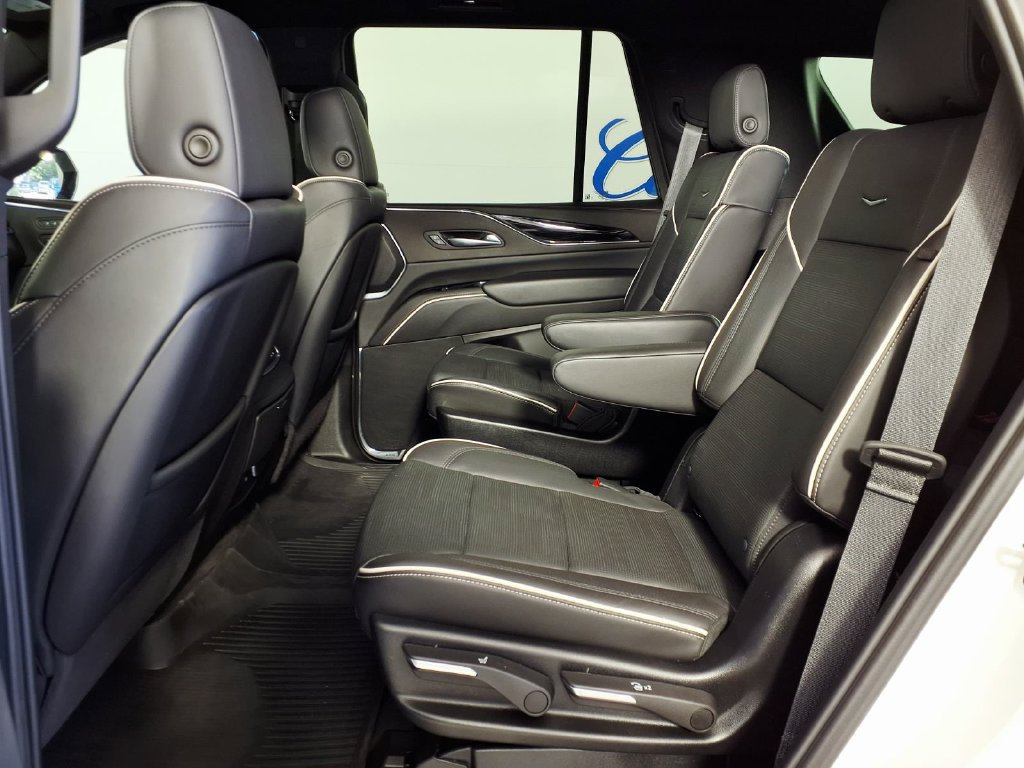 Used 2024 Cadillac Escalade Sport w/ LPO, ONYX Package AWD/4WD image 8