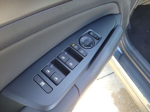 New 2026 Kia Sportage EX FWD image 21
