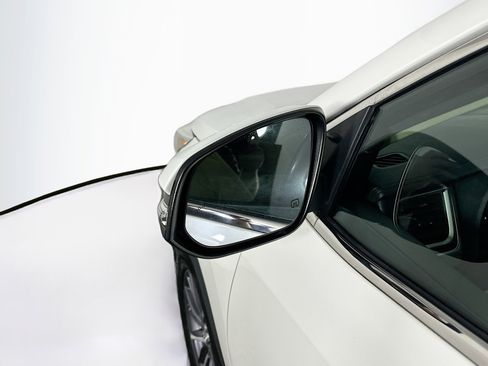 Used 2018 Toyota Highlander XLE image 16