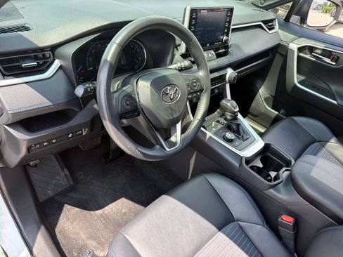 Used 2021 Toyota RAV4 XSE w/ XSE Grade Weather Package AWD/4WD image 8