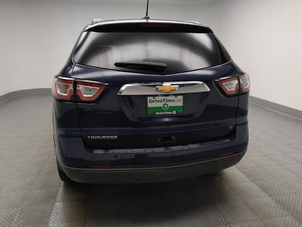 Used 2017 Chevrolet Traverse LT w/ Style and Technology Package FWD image 6