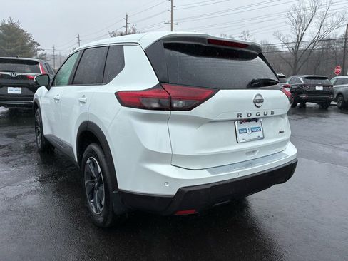 Used 2026 Nissan Rogue SV w/ Cold Weather Package image 6