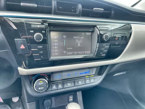 Used 2016 Toyota Corolla LE FWD image 18