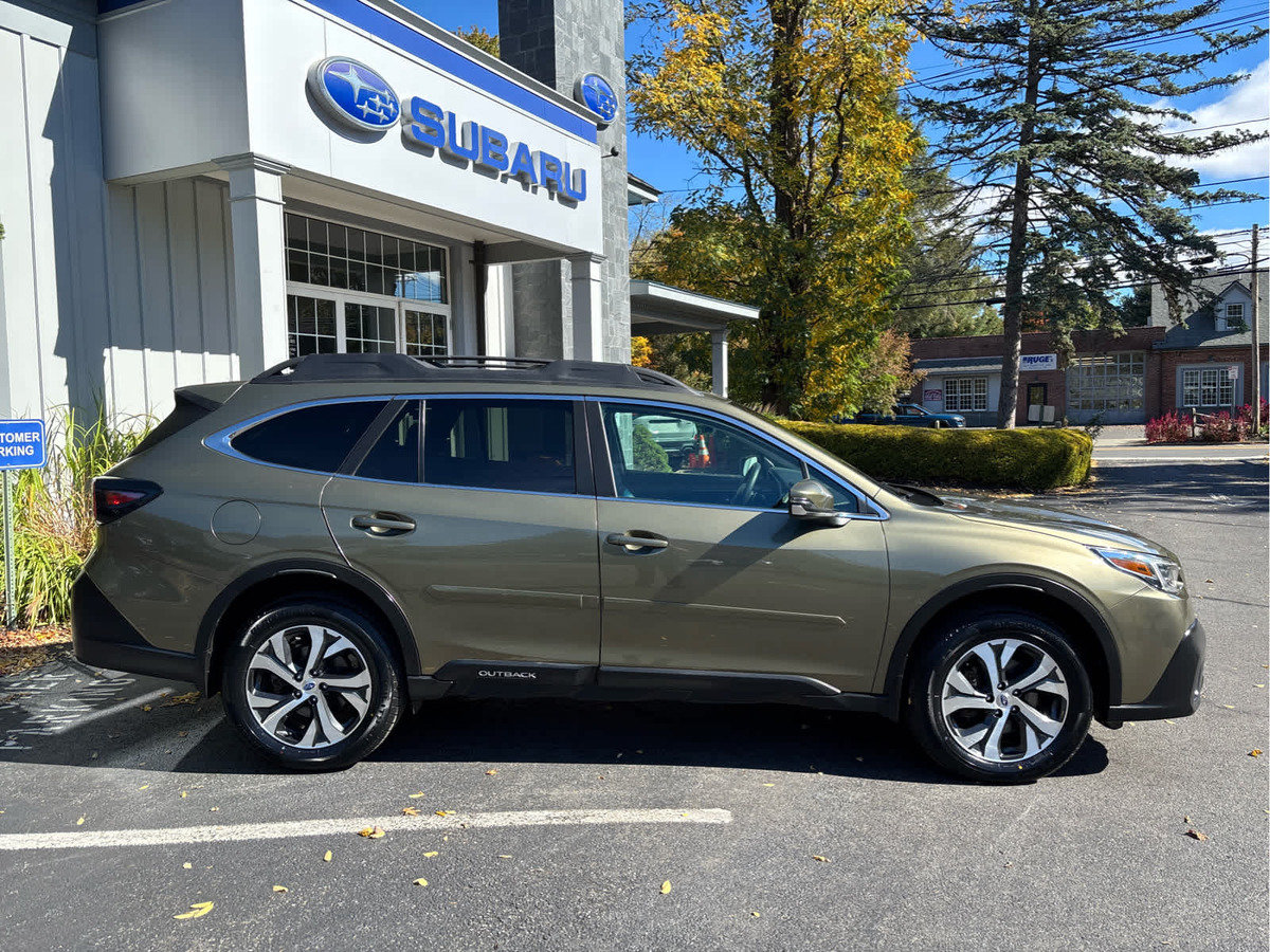 Used 2020 Subaru Outback Limited AWD/4WD image 2