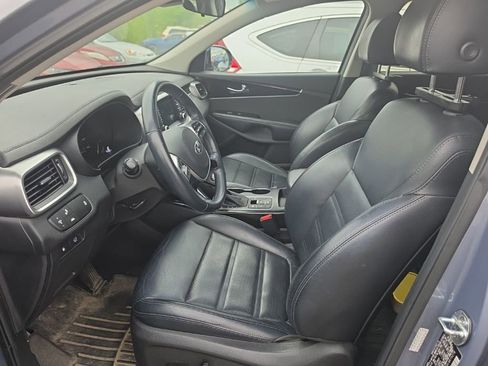 Used 2020 Kia Sorento EX AWD/4WD image 3