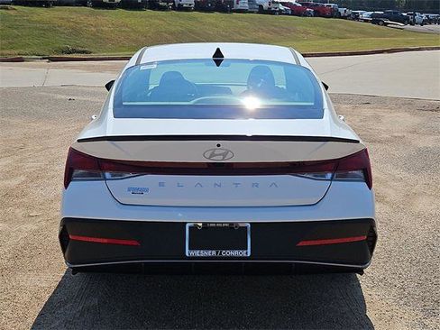 New 2025 Hyundai Elantra Sport image 6