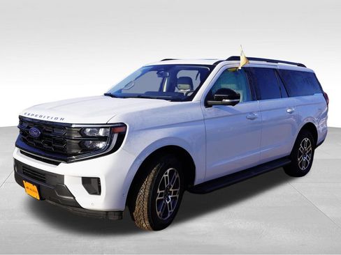Certified 2025 Ford Expedition Max Active image 11