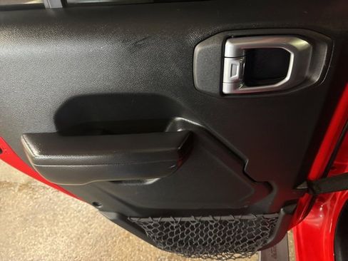 Used 2020 Jeep Wrangler Unlimited Sport image 20