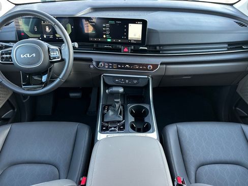 Certified 2026 Kia Carnival EX image 16