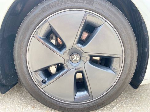 Used 2022 Tesla Model 3 Long Range AWD/4WD image 12