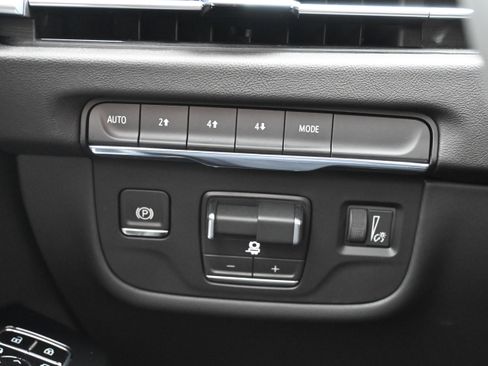 Used 2026 Cadillac Escalade Sport w/ LPO, ONYX Package image 24