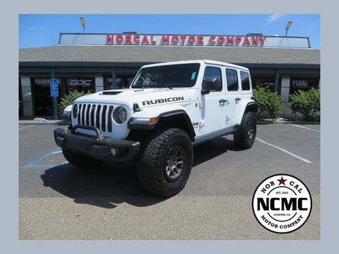 Used 2022 Jeep Wrangler Unlimited Rubicon w/ Xtreme Recon 35" Tire Package AWD/4WD image 1