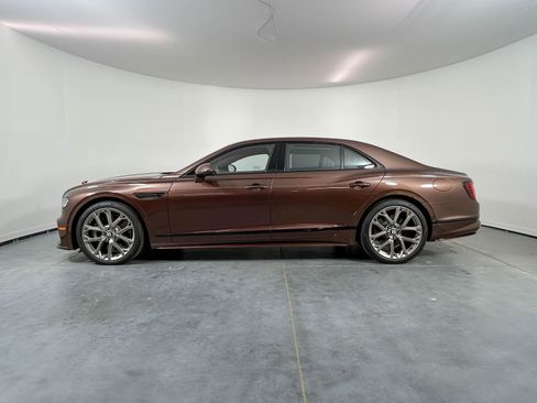 New 2026 Bentley Flying Spur Plug-In Hybrid image 11