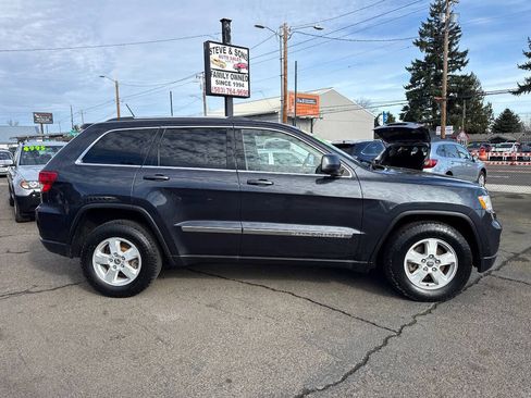 Used 2013 Jeep Grand Cherokee Laredo image 12