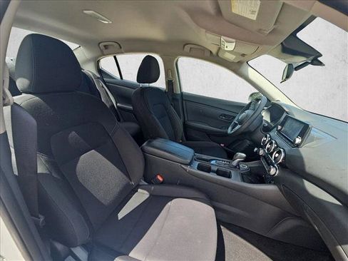 Used 2025 Nissan Sentra S FWD image 17