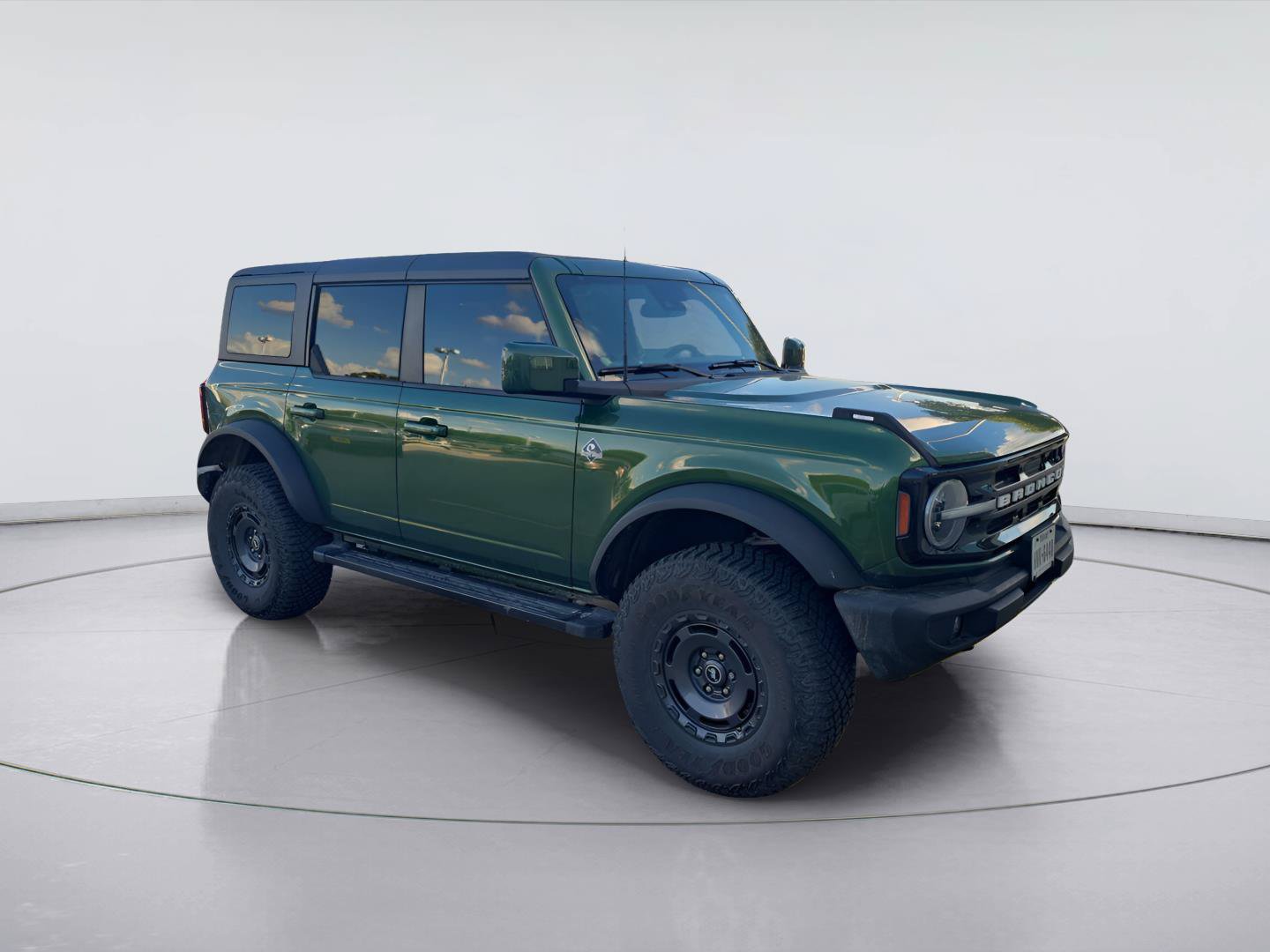 Used 2024 Ford Bronco Outer Banks AWD/4WD image 4