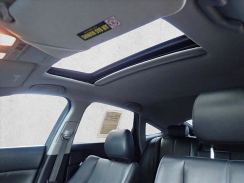 Used 2010 Honda Crosstour EX-L image 11