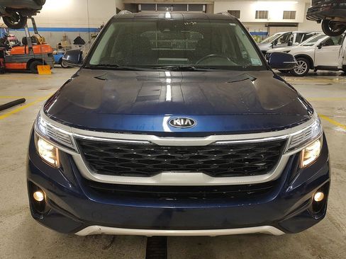 Used 2021 Kia Seltos EX image 25