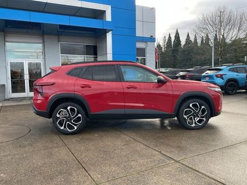 New 2026 Chevrolet Trax RS image 9