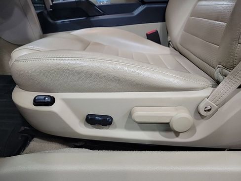 Used 2005 Ford Mustang GT image 13