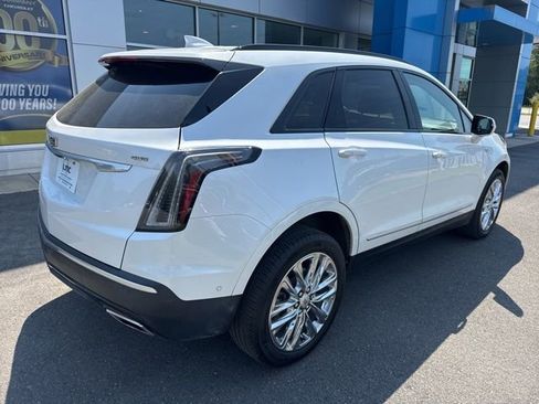 Used 2021 Cadillac XT5 Sportv w/ Platinum Package AWD/4WD image 7