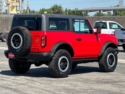 Certified 2023 Ford Bronco Badlands AWD/4WD image 3