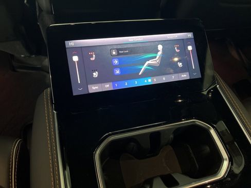 Used 2024 Jeep Grand Wagoneer L Series III image 20