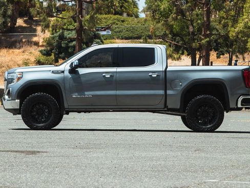 Used 2021 GMC Sierra 1500 SLT image 11