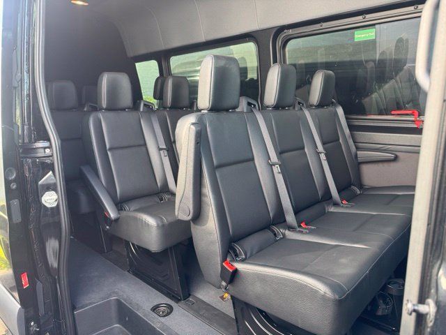 Used 2024 Mercedes-Benz Sprinter 2500 image 18