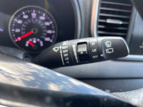 Used 2021 Kia Sportage LX FWD image 29