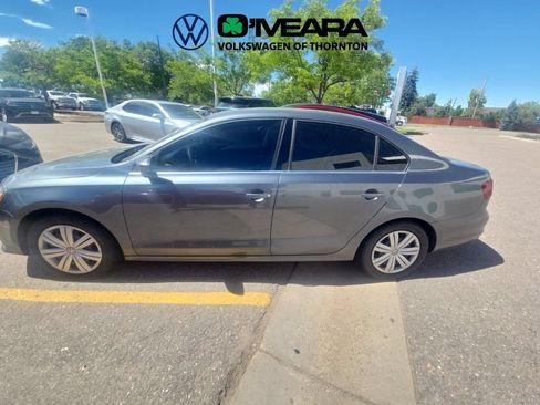 Used 2017 Volkswagen Jetta S FWD image 3