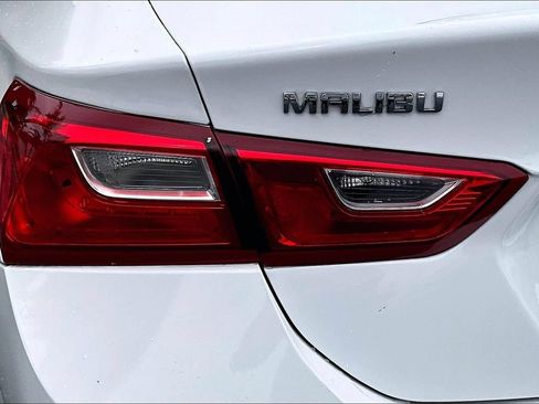 Used 2023 Chevrolet Malibu LS FWD image 23