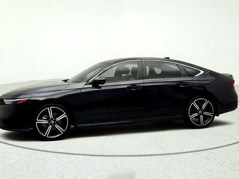 Used 2024 Honda Accord Sport image 8