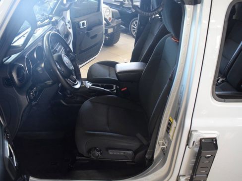 Used 2022 Jeep Gladiator Sport AWD/4WD image 75