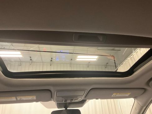 Used 2018 Honda CR-V EX image 33